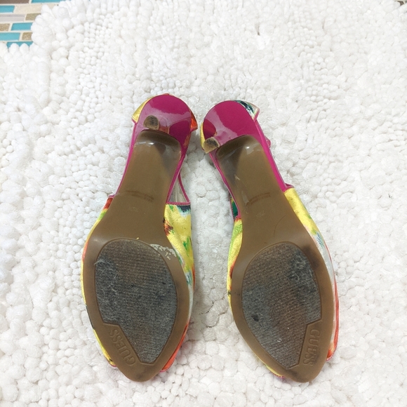 GUESS Yellow and Pink Hondo Platforms - Picture 8 of 8